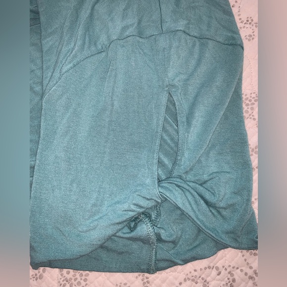 ☀️ Old Navy Women’s Plus Size 3X Babydoll Shirt with Knot Sleeve Detail - Picture 4 of 7